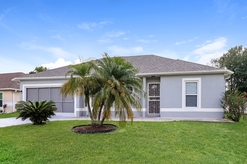 217 Bedford Dr Kissimmee, FL 34758